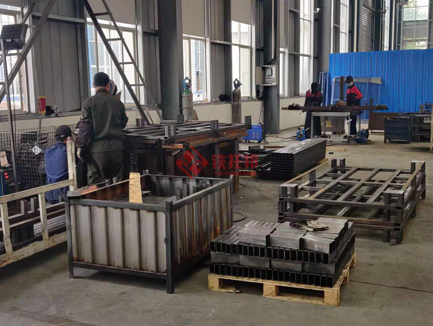 鋼制托盤人工焊接區(qū)（一）