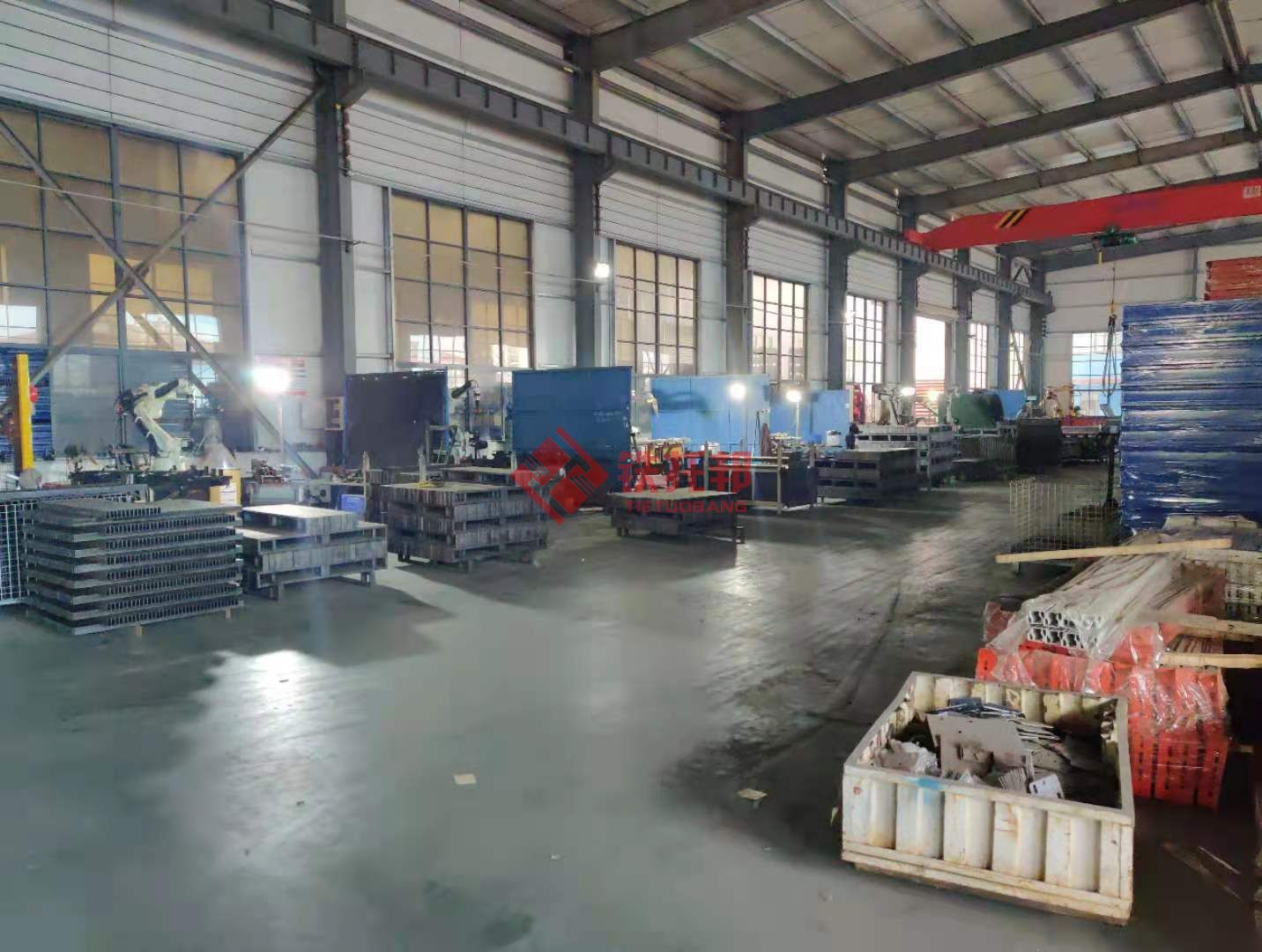 鋼制托盤機(jī)器人焊接區(qū)（一）